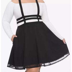 Hot topic suspender skirt